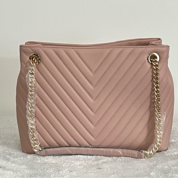 Victorias Secret Quilted Shoulder Bag NWT - Picture 2 of 7